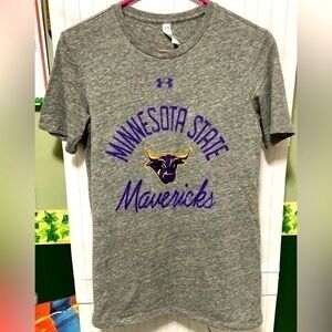 🥀Under Armour MN Mankato State University Mavericks T-shirt